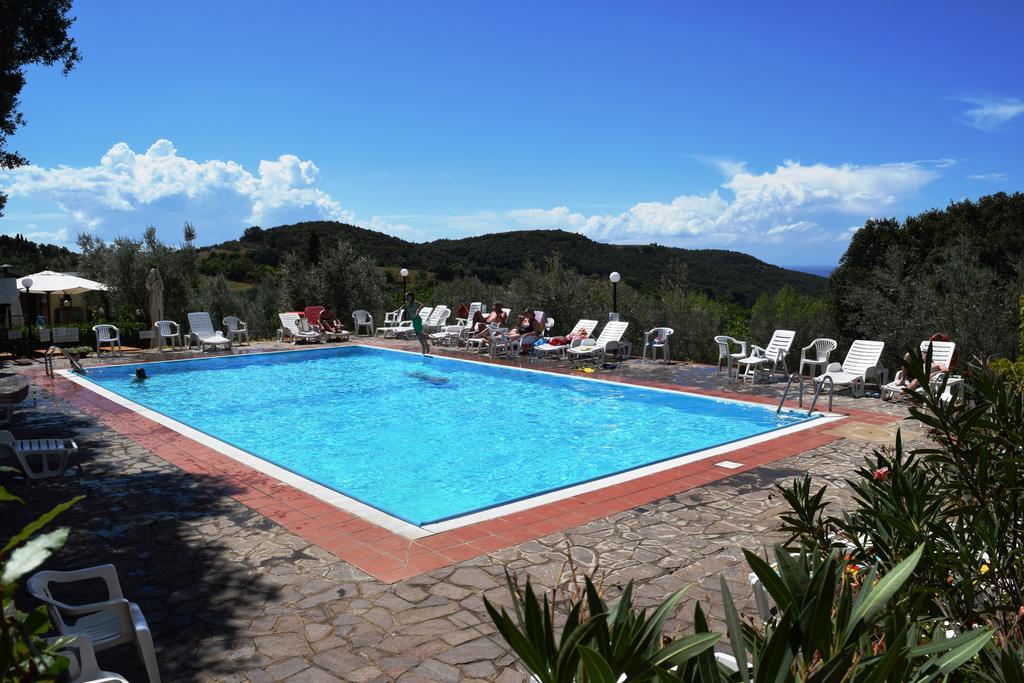Blucamp Hotel Campiglia Marittima Exterior foto